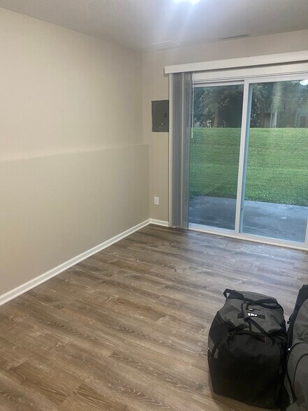 Building Photo - 15468 Pennock Ln