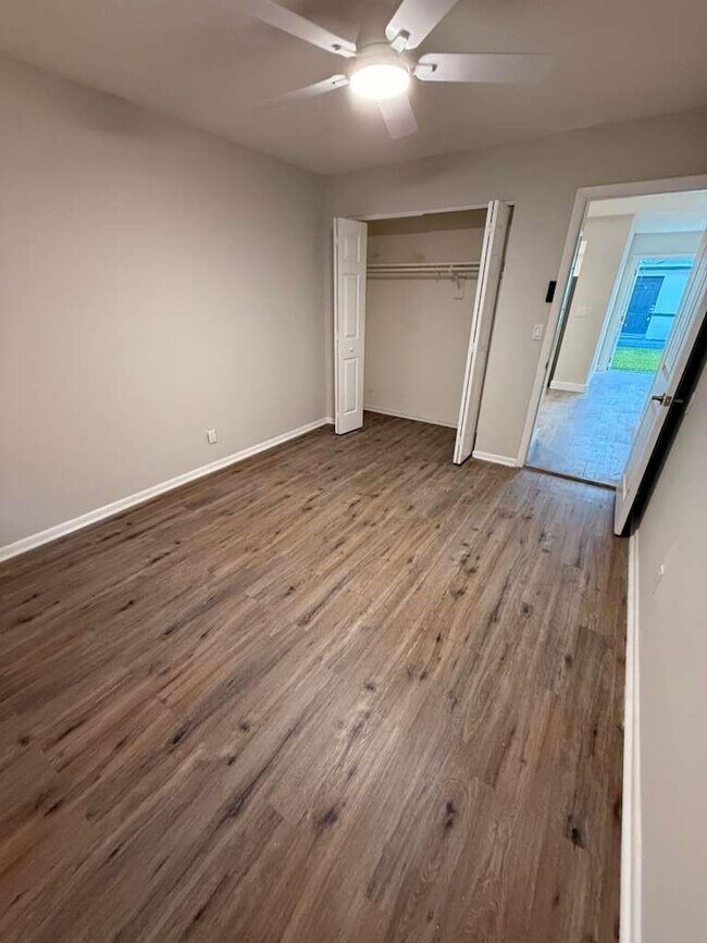 Building Photo - 1885 40th Ave