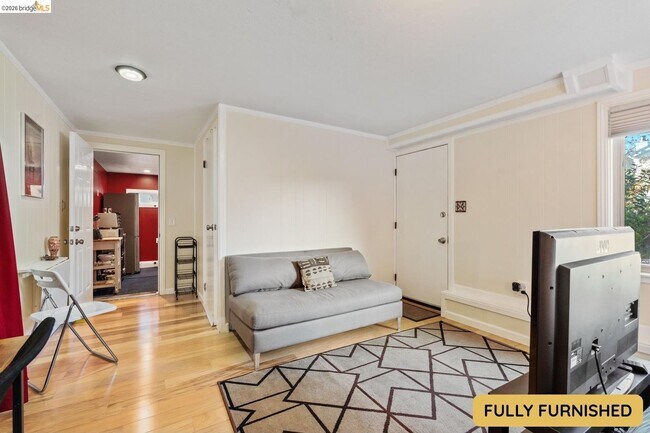 Building Photo - 453 Dimm St