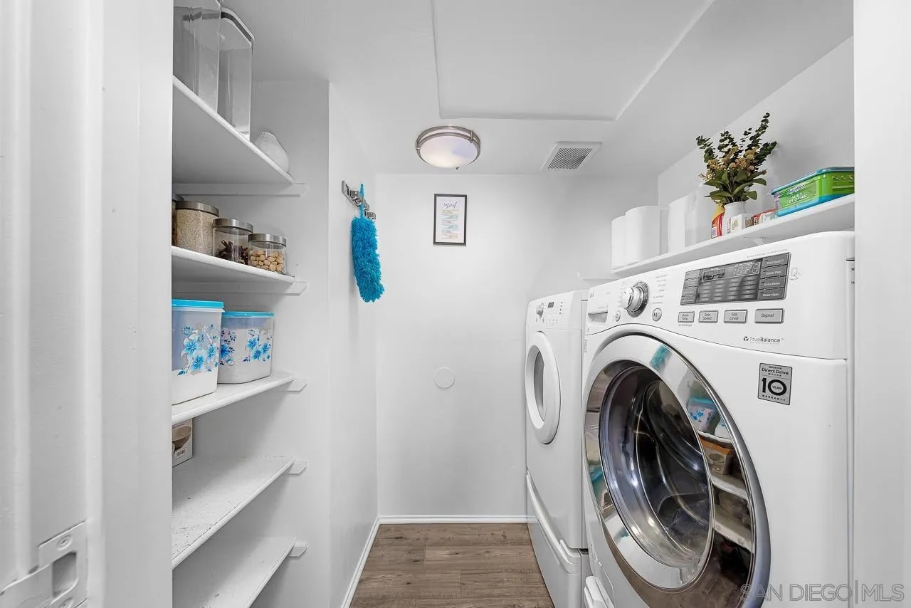 Building Photo - 12015 Alta Carmel Ct