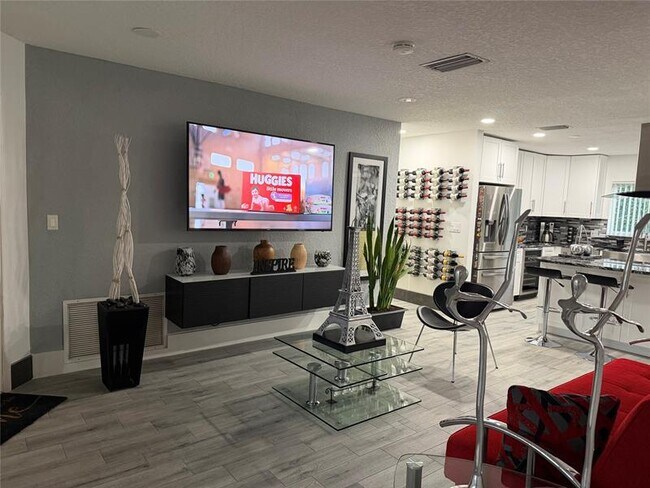 Building Photo - 11240 NW 43rd St