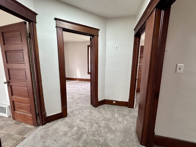 Building Photo - 2172 12th St SW