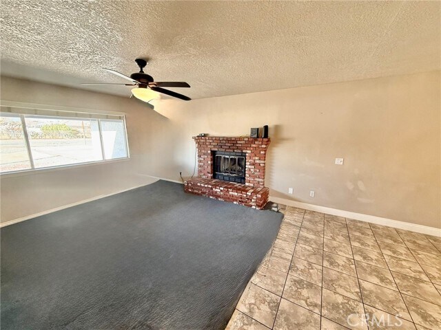 Building Photo - 7795 Oakwood Ave