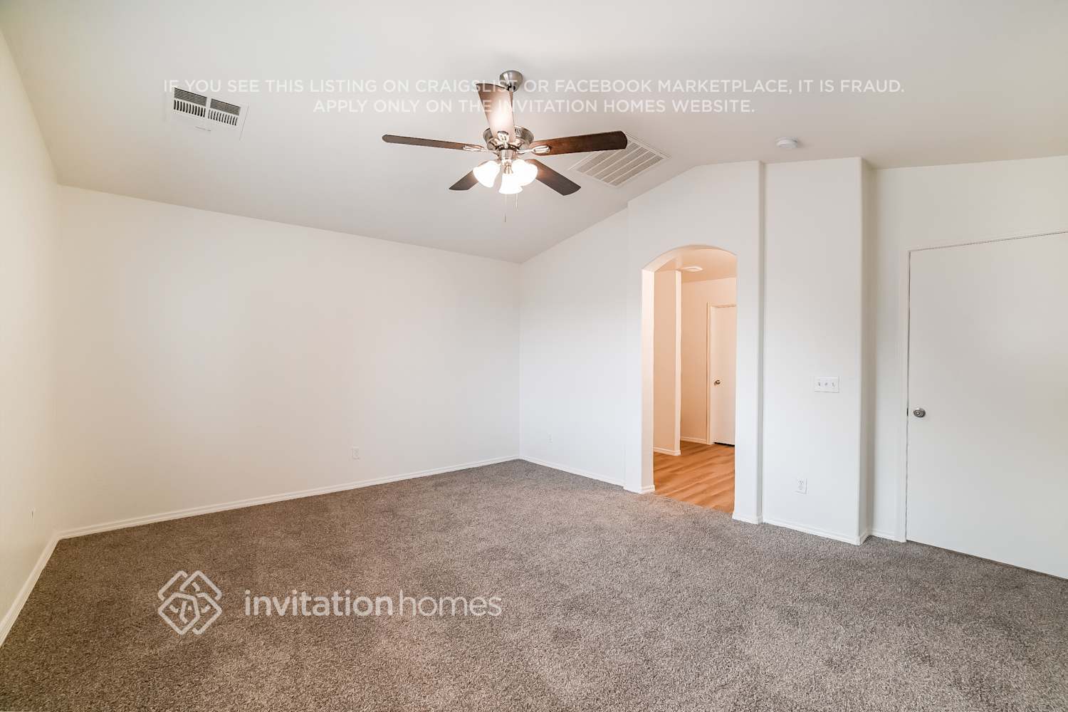 Building Photo - 18365 W Eva St