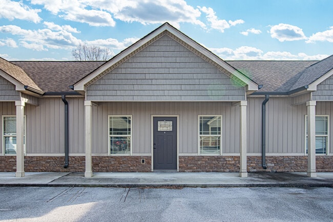 Building Photo - 50 Rawlings Ln