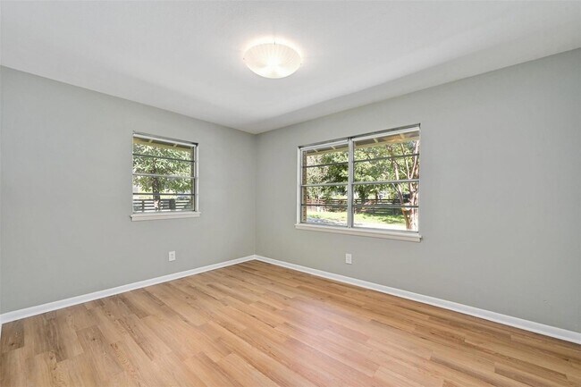 Building Photo - 707 Josephine St