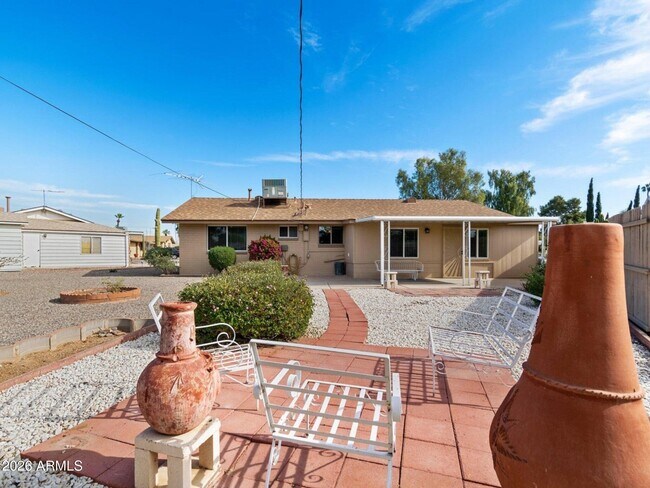 Building Photo - 12020 N Hacienda Dr