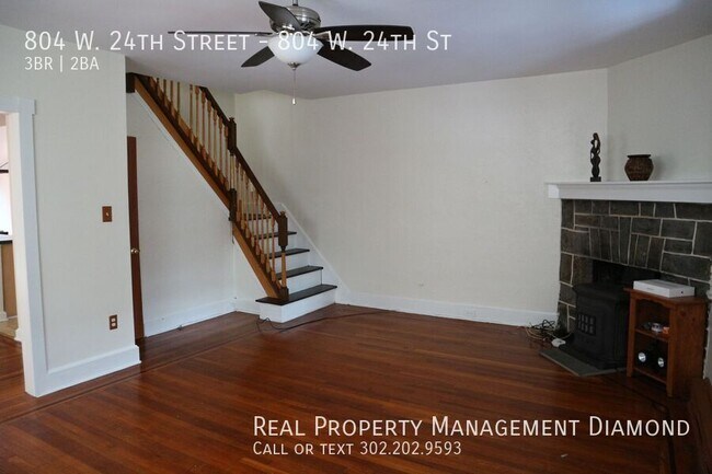 Building Photo - 804 W 24th St