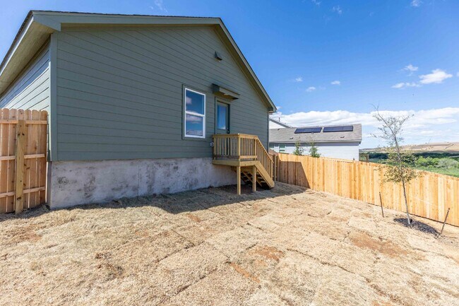 Building Photo - 9143 Coronal Rings