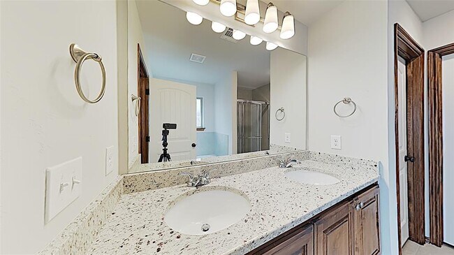 Building Photo - 3501 Shutter Ridge Dr