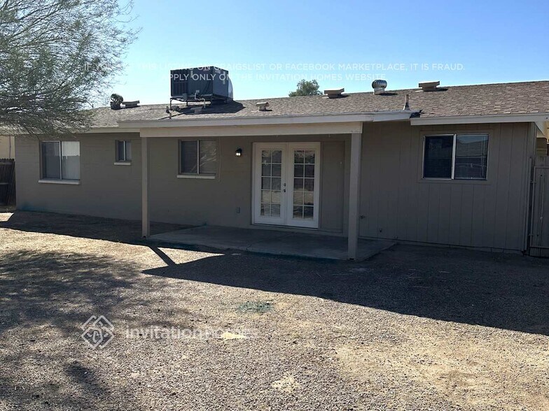 Building Photo - 1026 W Danbury Dr
