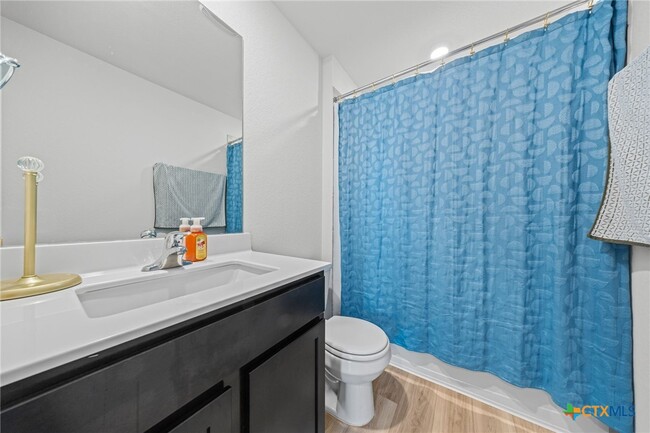 Building Photo - 7203 Gilbert Dr