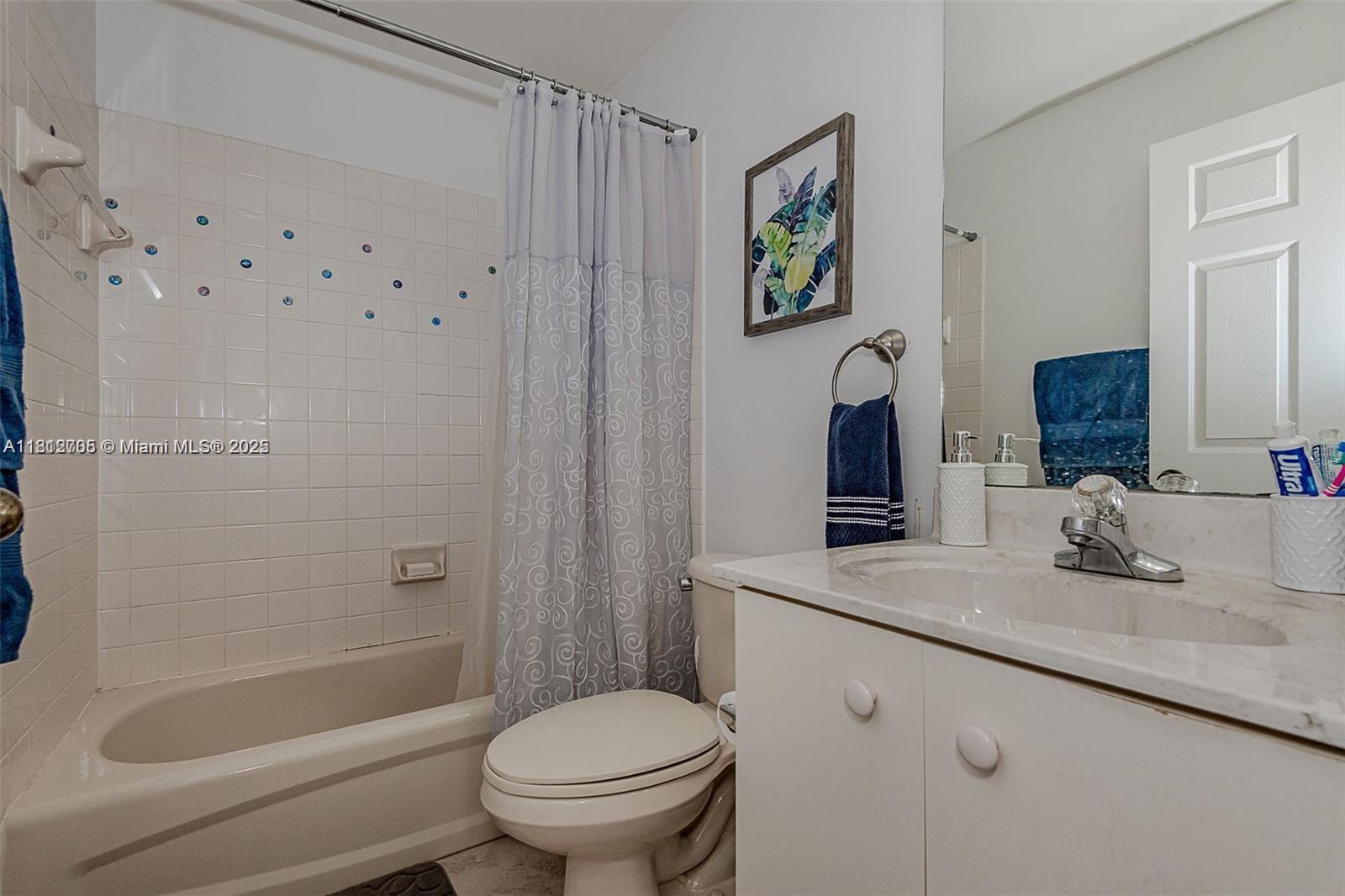Building Photo - 1641 Zenith Way