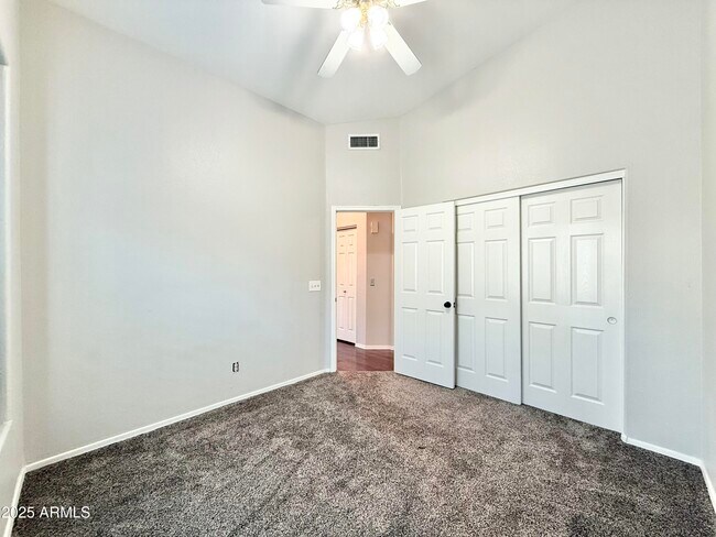 Building Photo - 1822 S 39th St
