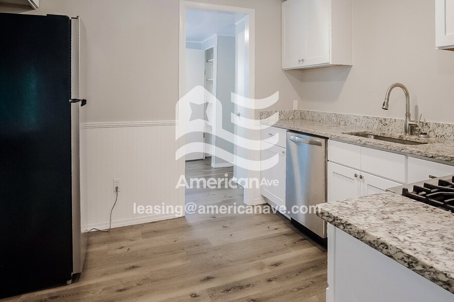 Building Photo - 227 S 72nd E Ave