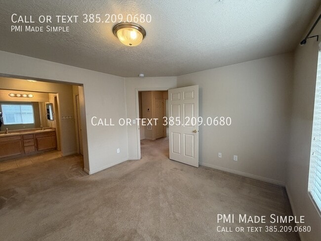 Building Photo - 2954 1310 W