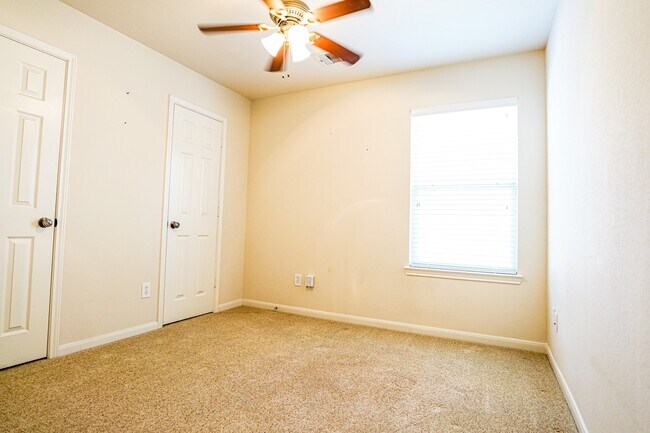 Building Photo - 18014 Shady Cypress Ln