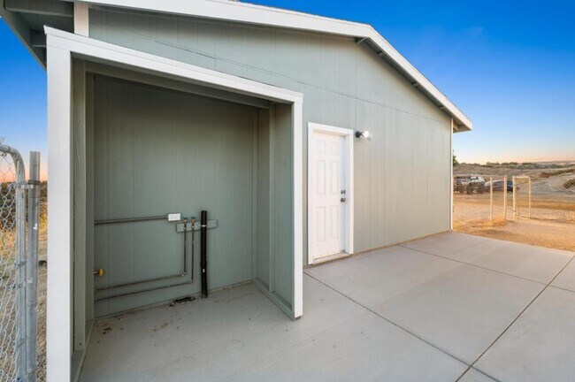 Building Photo - 45433 Witten Dr