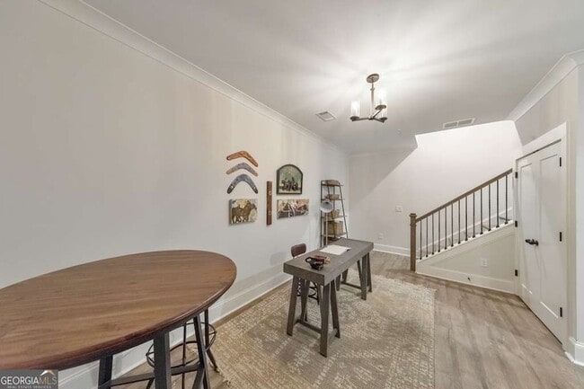 Building Photo - 320 Oak Arms Wy