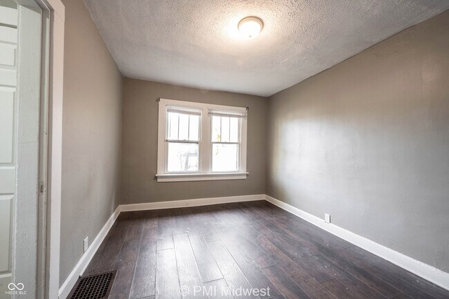 Building Photo - 1344 Burdsal Pkwy