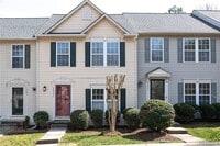 Building Photo - 2805 Queensland Dr