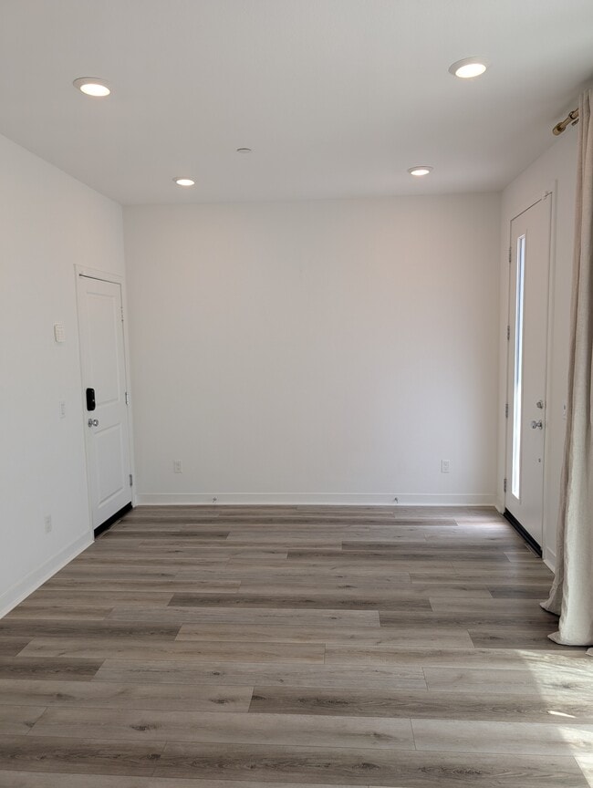 Building Photo - 27414 N Arborview Ln