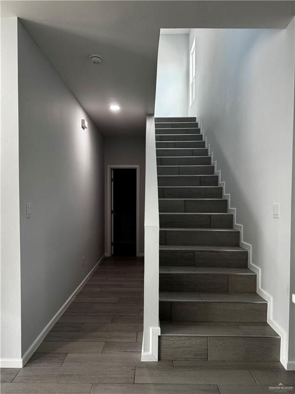 Building Photo - 18 Stablewood