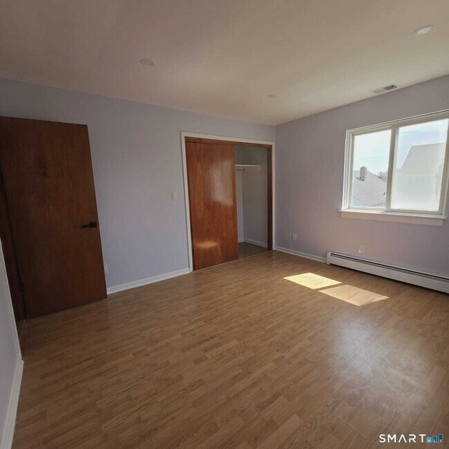 Building Photo - 124 Geddes Terrace