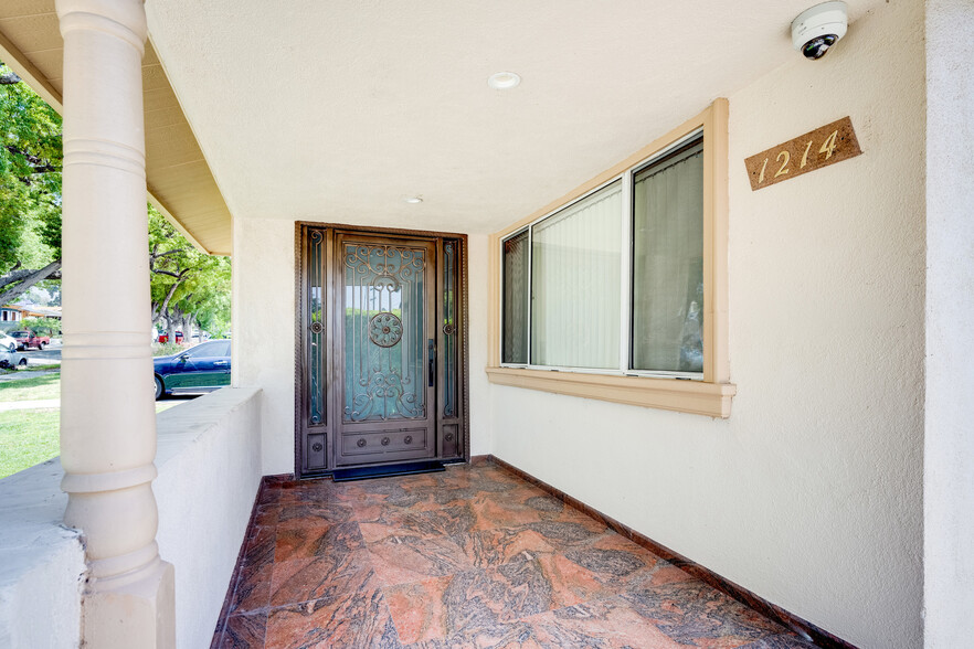 Building Photo - 1214 Ruberta Ave