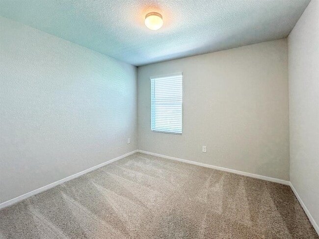 Building Photo - 163 Haywood Mnr