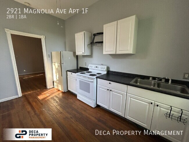 Building Photo - 2921 Magnolia Ave