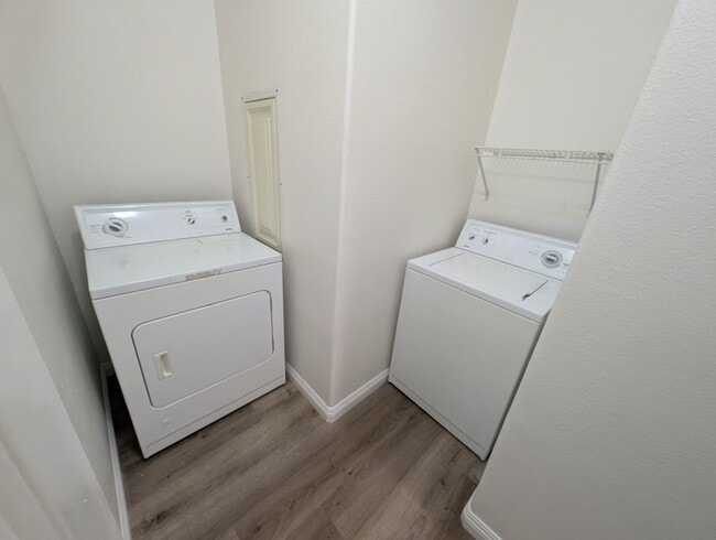 Building Photo - 10001 Crimson Palisades Pl