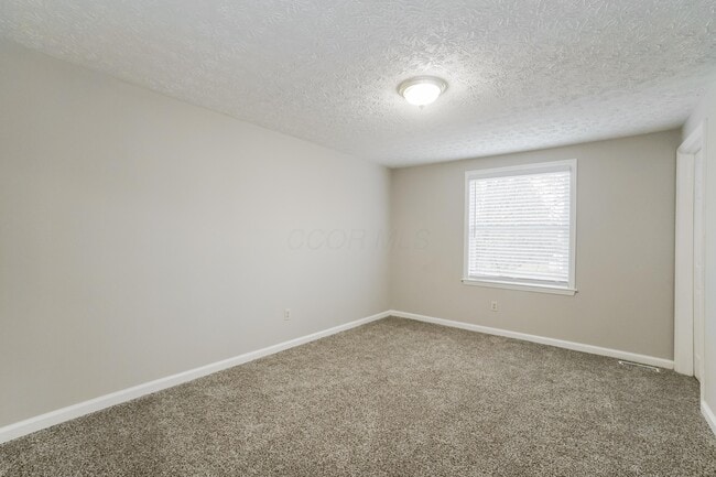 Building Photo - 6976 Endsleigh Dr