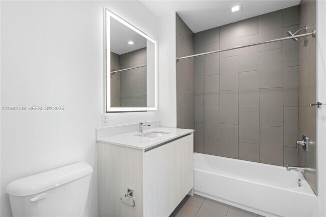 Building Photo - 1809 Jackson St