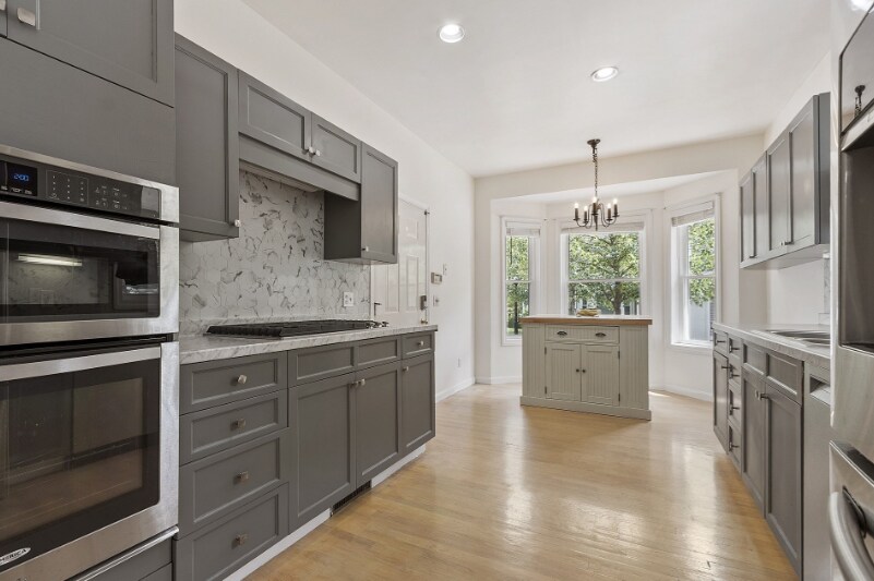 Building Photo - 5 Maple Ridge Dr