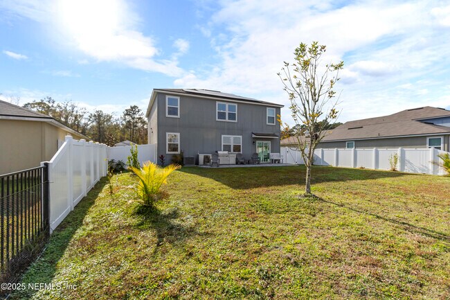 Building Photo - 2411 Oak Stream Dr