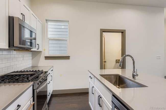 Building Photo - 1280 E Hampden Ave