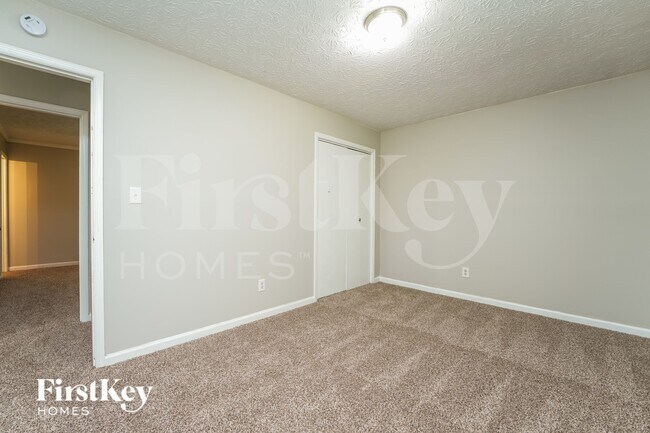 Building Photo - 1408 Meadowind Ct SW