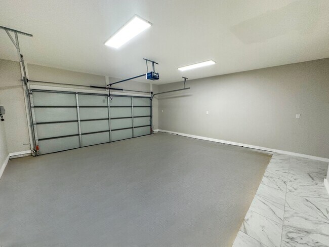 Building Photo - 2231 Corales St