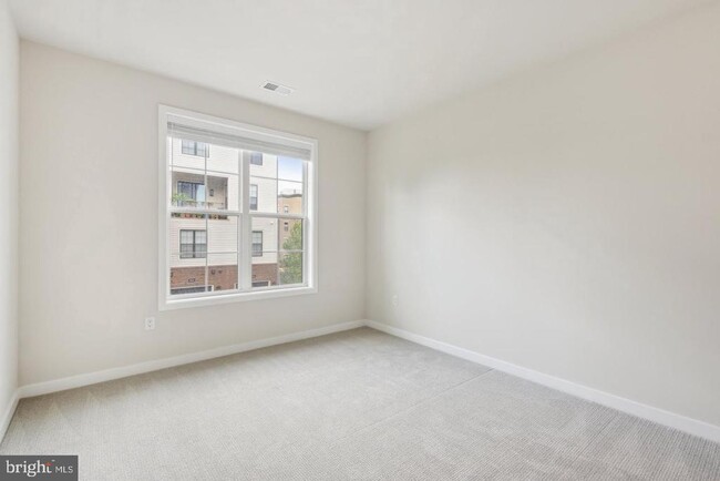 Building Photo - 7454 Backett Wood Ter