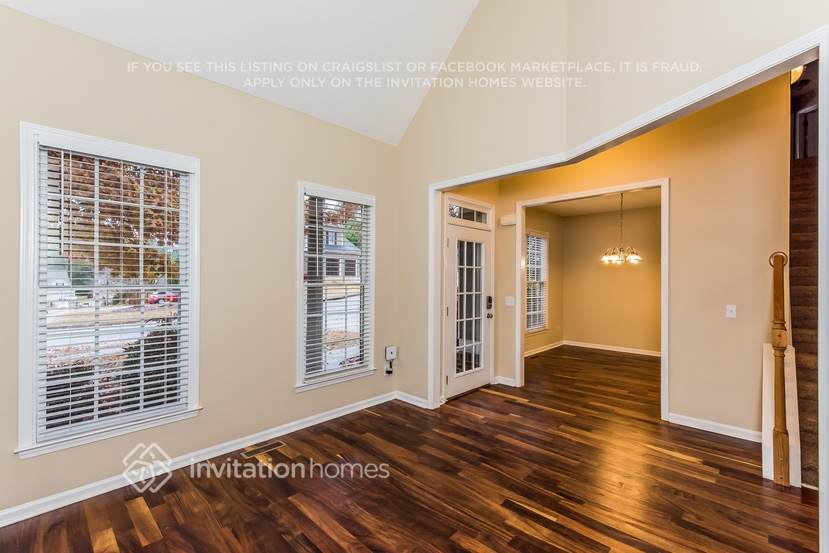 Building Photo - 347 Laurel Glen Crossing