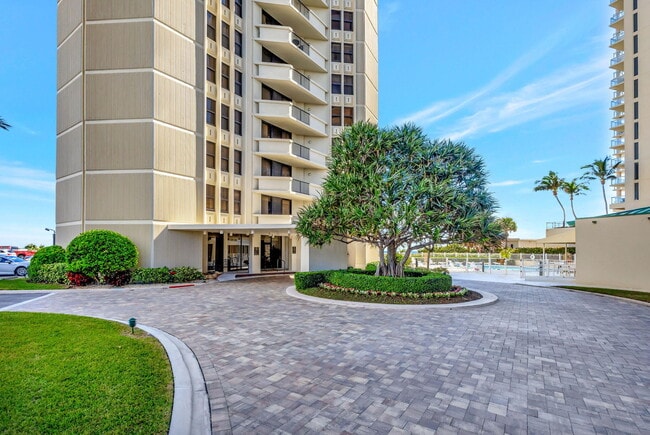 Building Photo - 2800 N Ocean Dr