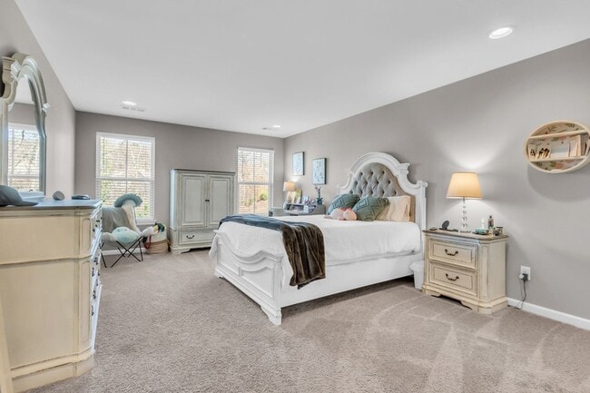 Building Photo - 6930 Wellsford Ln