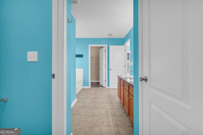 Building Photo - 816 Kaitlyn Dr