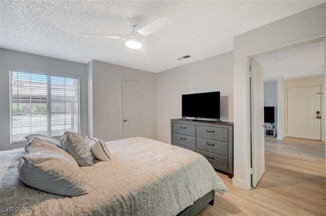 Building Photo - 2200 S Fort Apache Rd