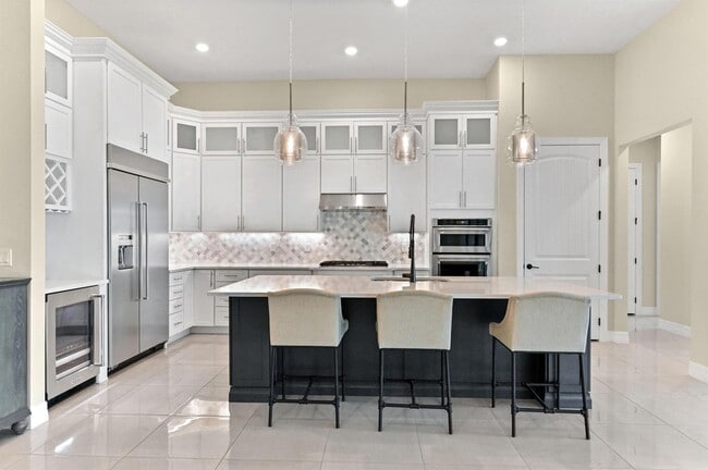 Building Photo - 9171 Balsamo Dr.