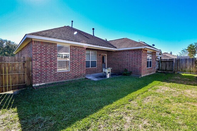 Building Photo - 6738 Chester Oak Dr