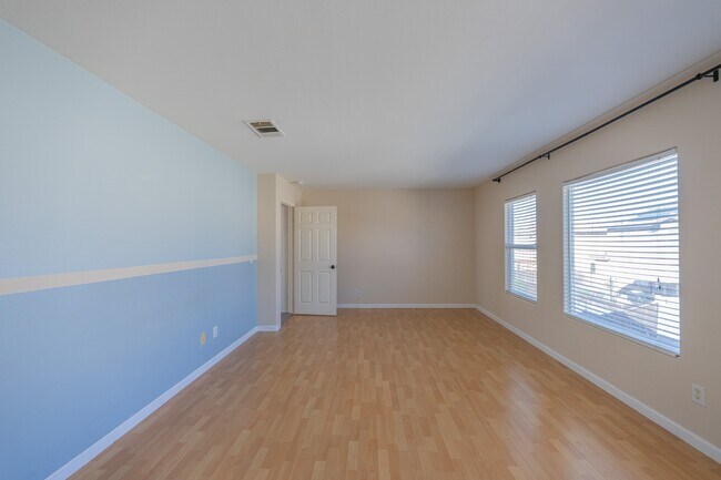 Building Photo - 3713 Steeple Way