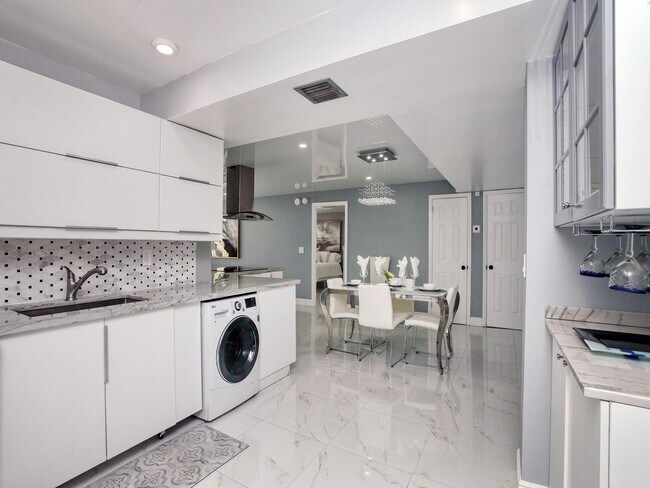 Building Photo - 3456 S Ocean Blvd