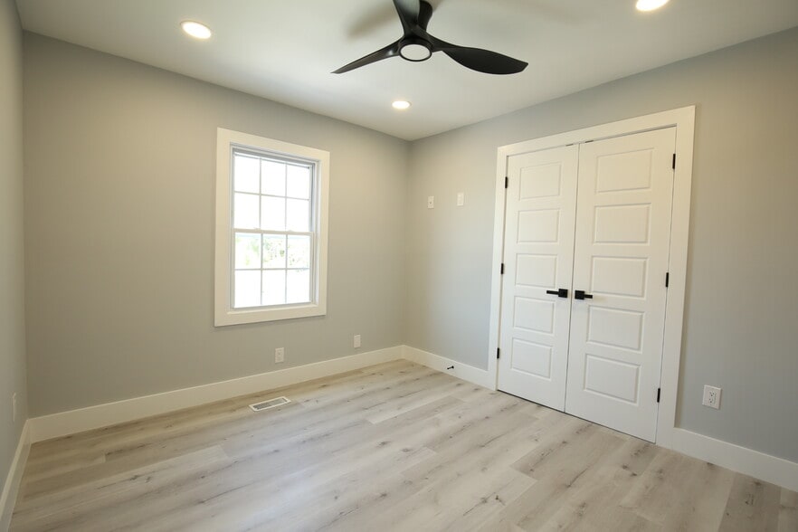 Building Photo - 2970 Old Bryan Dr